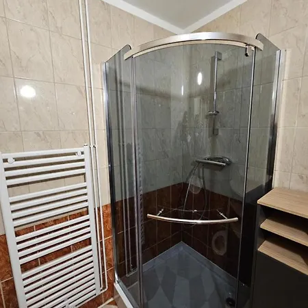 Apartma Pekrska 림버스